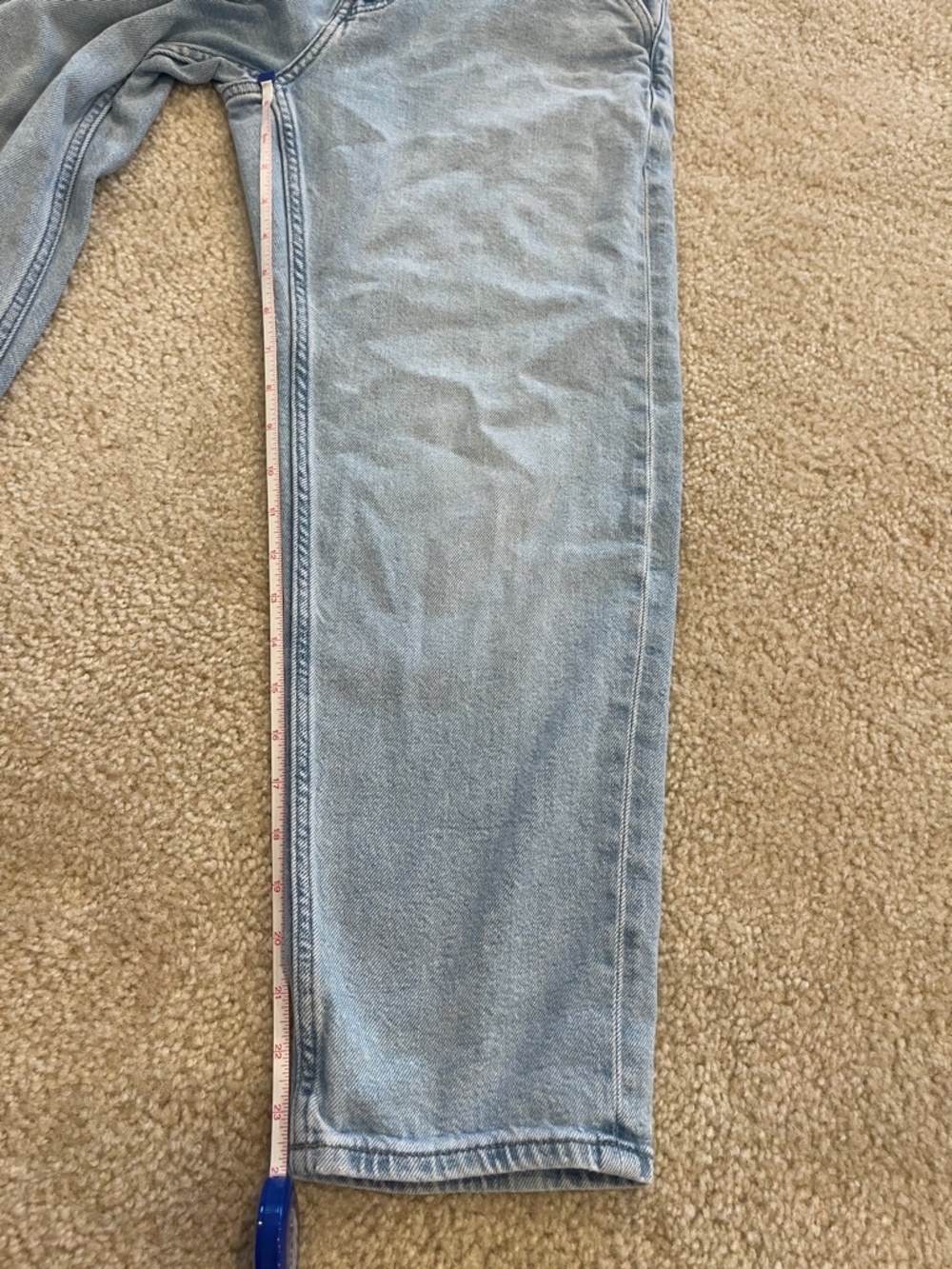 Uniqlo Light Wash Denim Jeans Size XS (fits 26-28”) - Picture 10 of 11